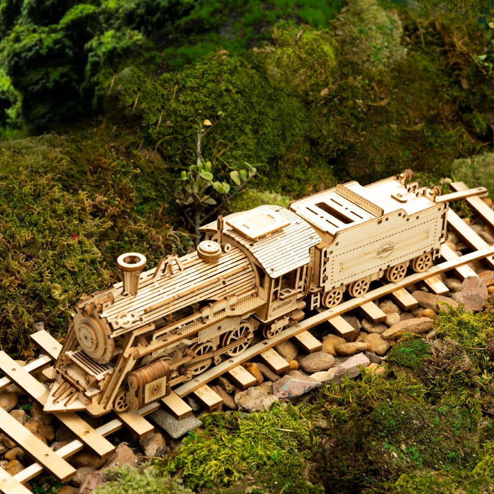 Train Model 3D Wooden Puzzle Toy Assembly Locomotive Model Building Kits for Children Kids Birthday Gift Wooden Building Toys