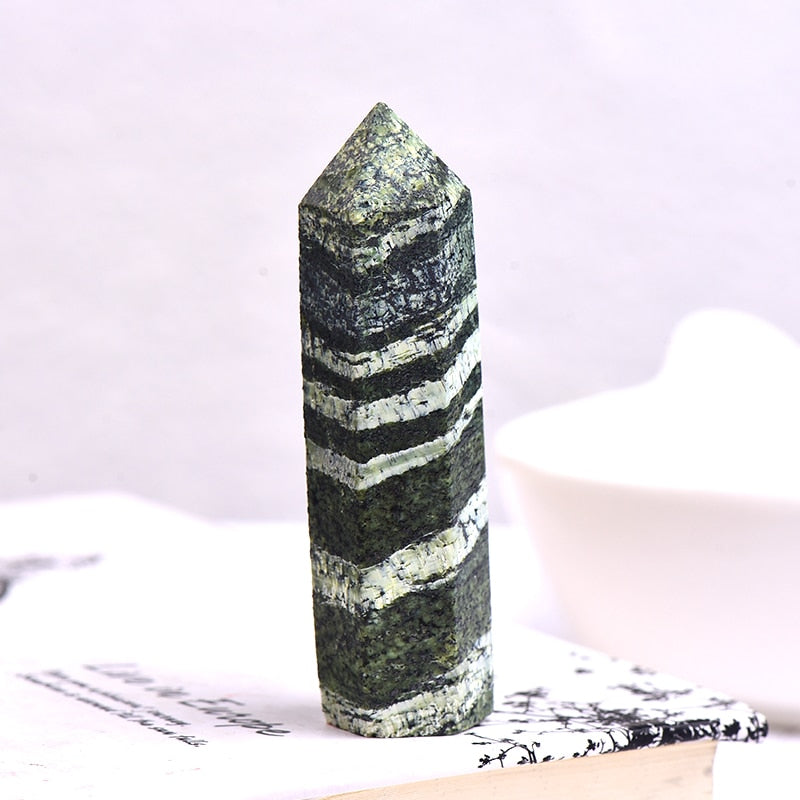 Hot Sale 1PC Natural Crystal Column Quartz Rock Mineral Specimen Crystal Point Quartz Rainbow Wand Home Decor Reiki Healing Energy Stone