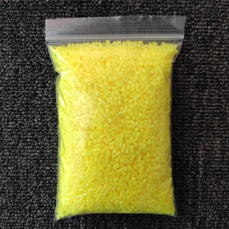 2.6MM 39 Colors of 5000pcs Pixel Puzzle Melting Iron Beads for Hama Beads Perler Fuse Beads Diy High Quality Handmade Gift