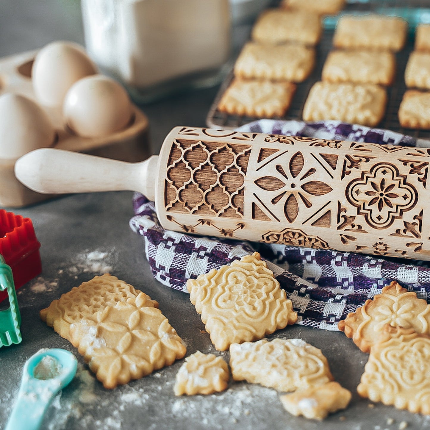 Printed Rolling Pin Rock Snowflake Elk Wooden Rolling Embossing Baking Cookies Biscuit Fondant Cake Patterned Roller 35*5cm