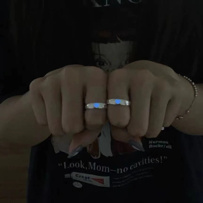 2pcs Luminous Heart Rings Glowing In Dark Fluorescent Ring for Men Women Adjustable Open Finger Ring Couple Rings Jewelry Gifts