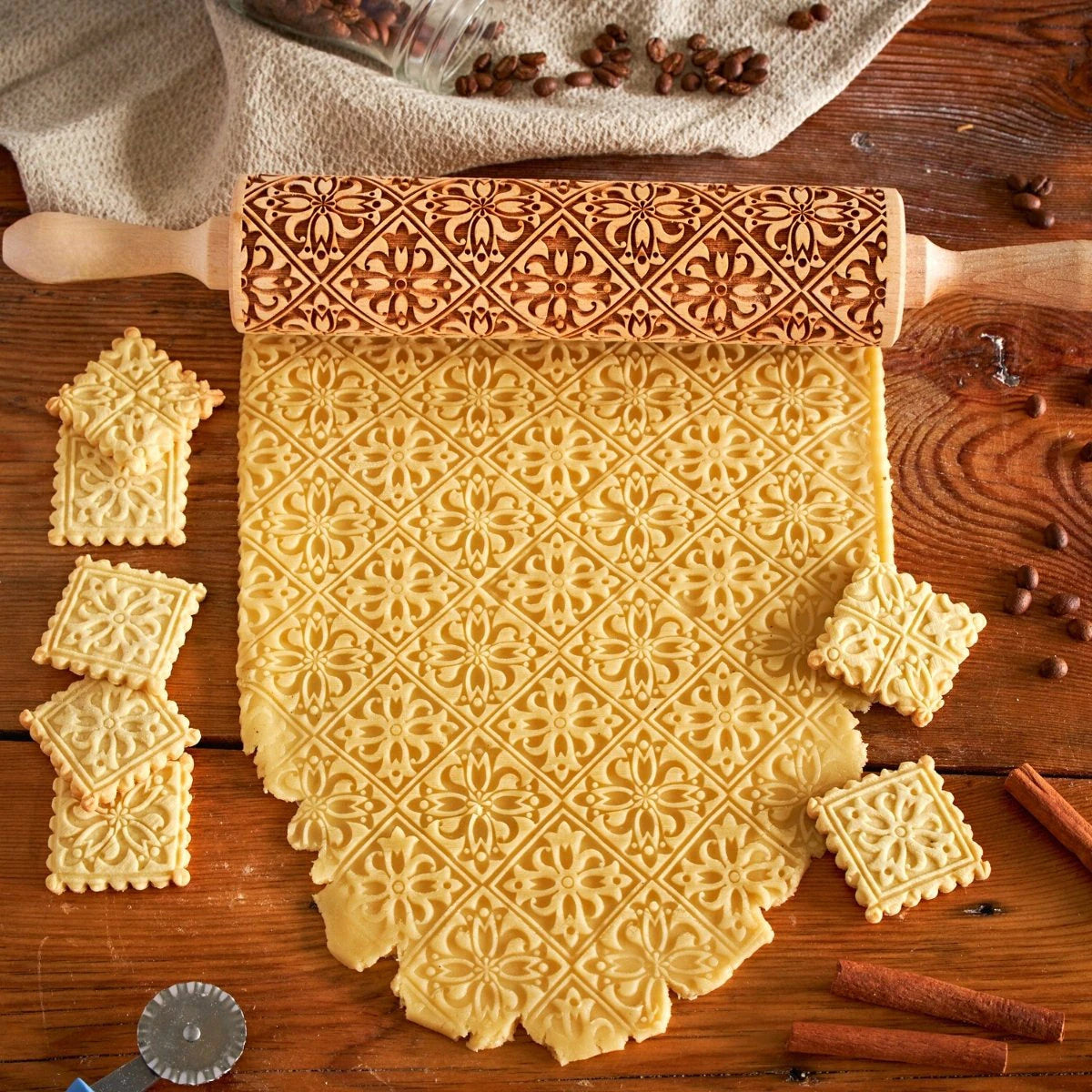 Printed Rolling Pin Rock Snowflake Elk Wooden Rolling Embossing Baking Cookies Biscuit Fondant Cake Patterned Roller 35*5cm