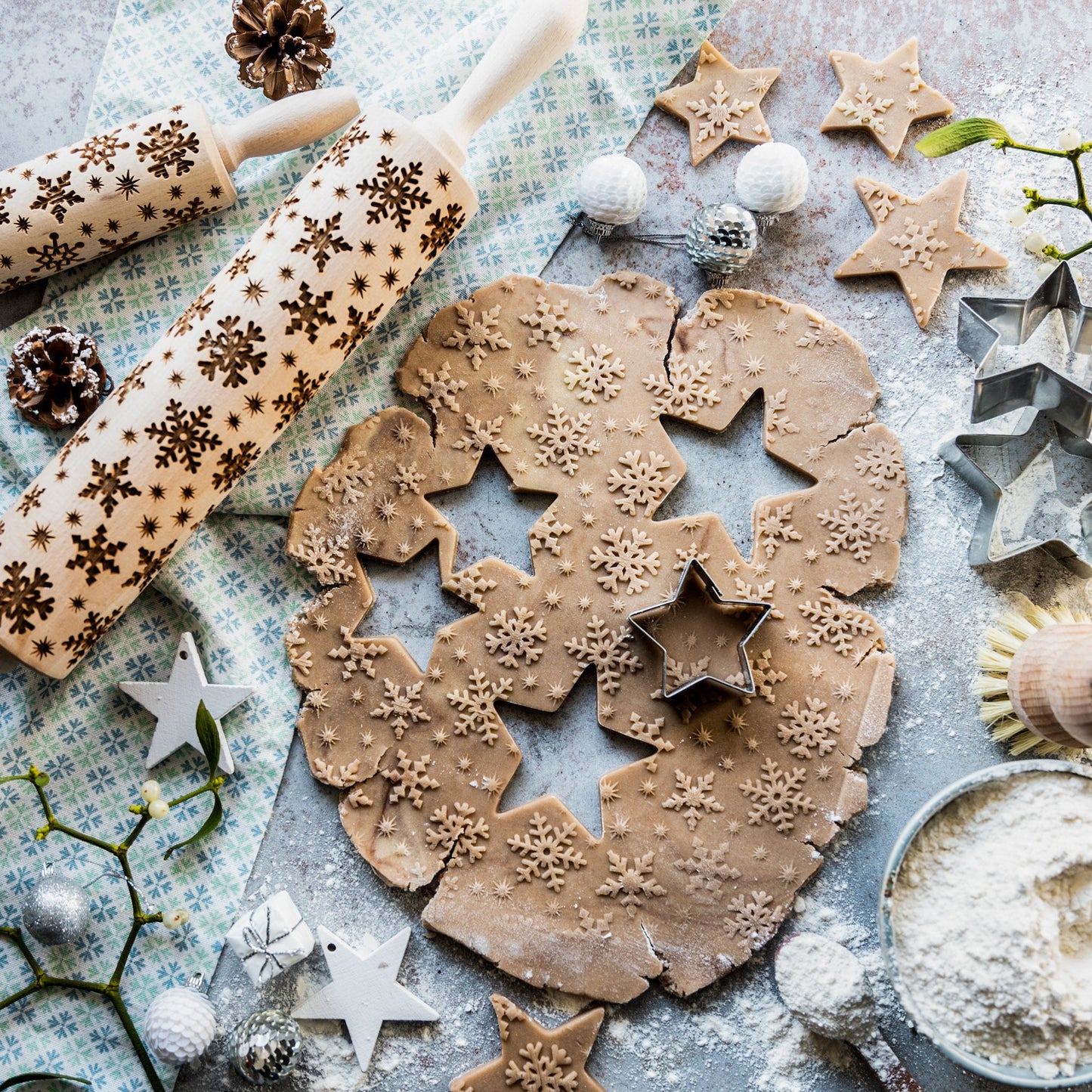 Printed Rolling Pin Rock Snowflake Elk Wooden Rolling Embossing Baking Cookies Biscuit Fondant Cake Patterned Roller 35*5cm