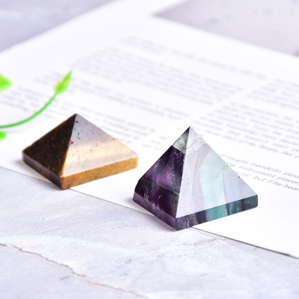 Hot Sale Natural Fluorite Crystal Pyramid Quartz Healing Stone Chakra Reiki Crystal Tiger Eye Point Home Decor Crafts Of Gem Stone 1PC