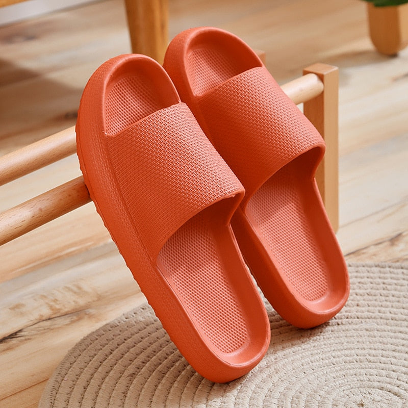 Thick Platform Bathroom Home Slippers Cloud Slippers Women Soft Sole EVA Indoor Slides Sandals 2021 Summer Non-slip Flip Flops
