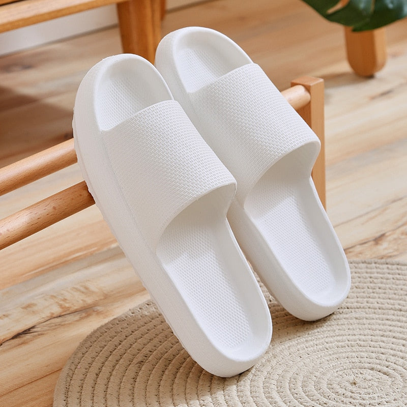 Thick Platform Bathroom Home Slippers Cloud Slippers Women Soft Sole EVA Indoor Slides Sandals 2021 Summer Non-slip Flip Flops
